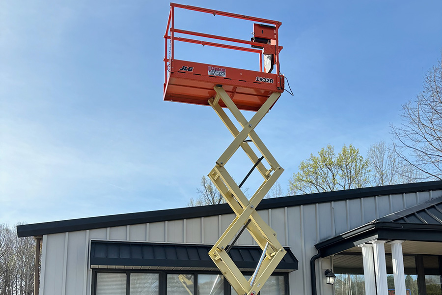 Everything You Should Know About A Scissor Lift Before You Rent One
